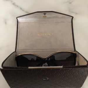 Gucci oversized sunglasses